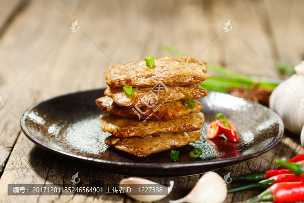 素肉