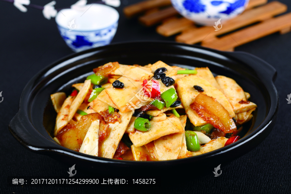砂鍋茭白
