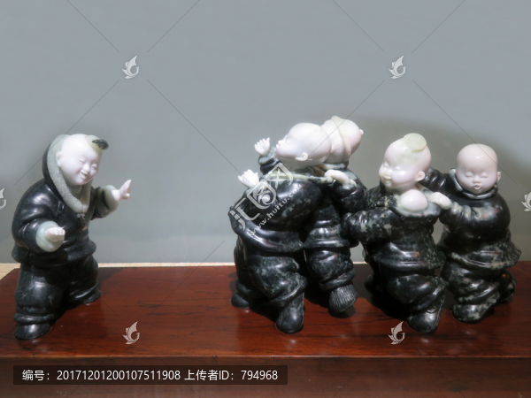 獨山玉雕人物