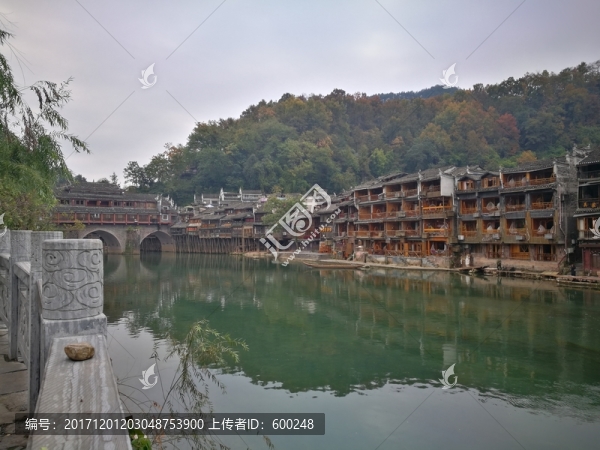 鳳凰古城沱江風(fēng)光