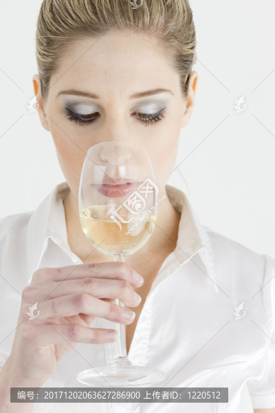 女人