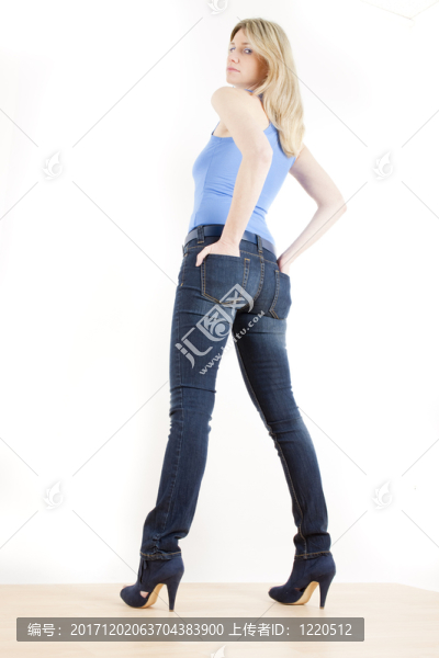 女人