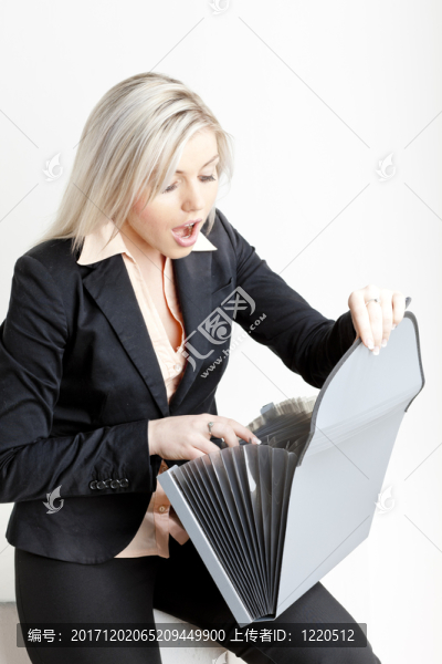 女人