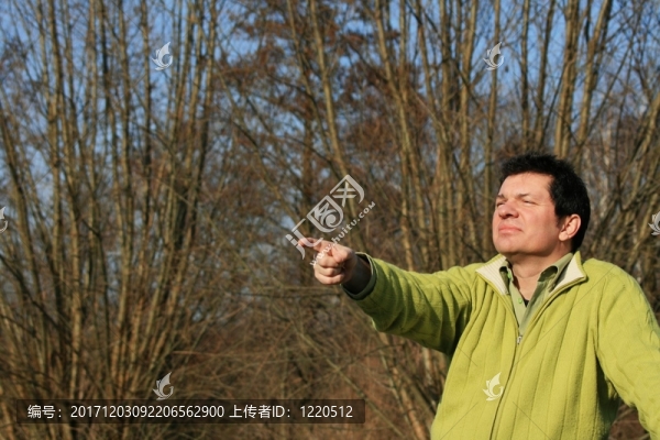 回到那里