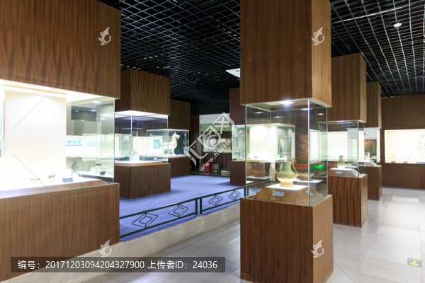 合浦漢代文化博物館,展品展柜