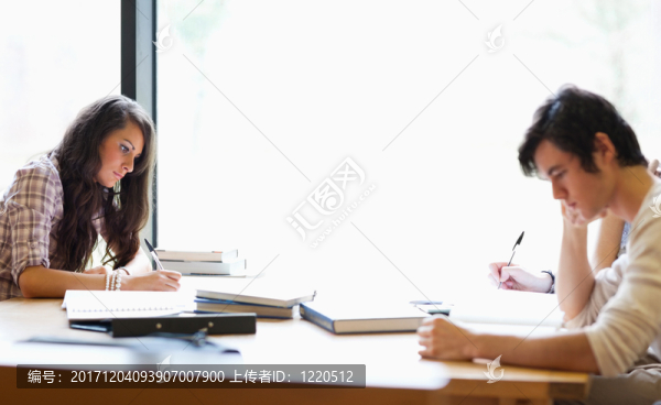 女人