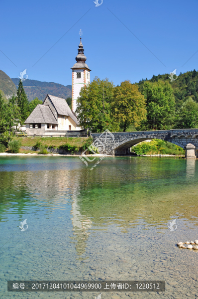 在斯洛文尼亞的bohinj湖上的sveti,janez