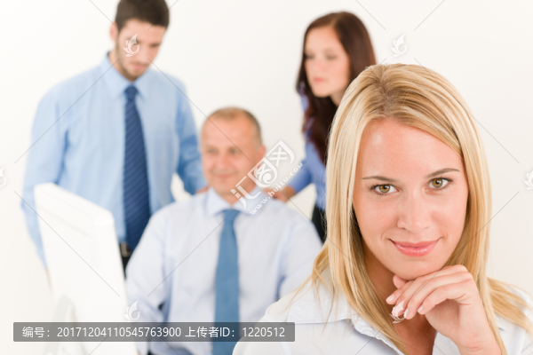 女人