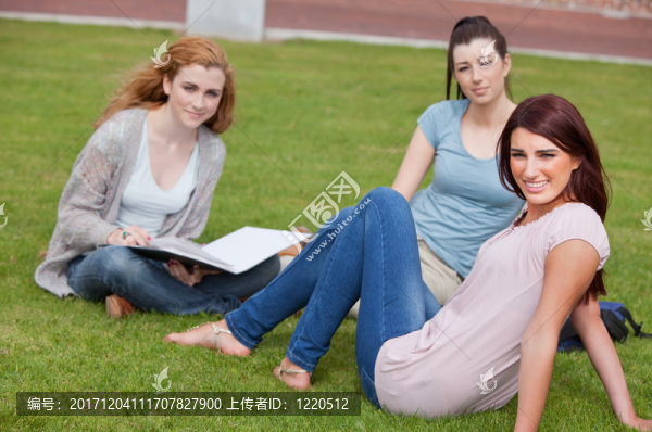 女人