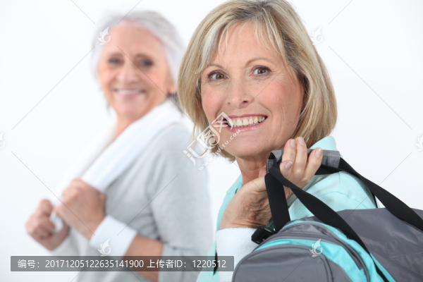 女性的
