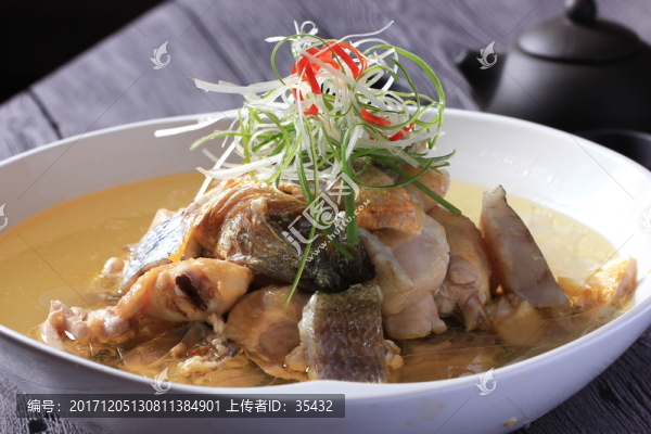 白鲞扣雞