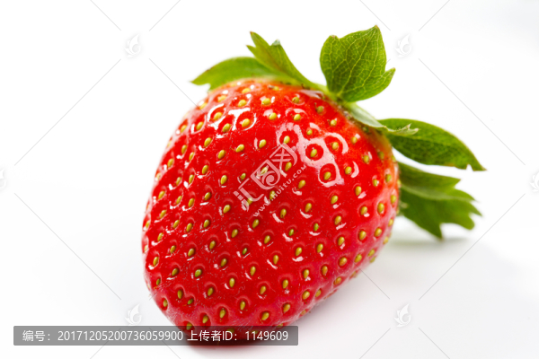 草莓高清白底