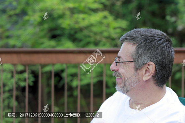 側(cè)面