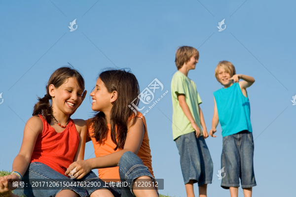 笑