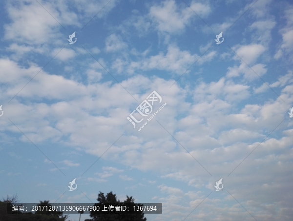 藍(lán)天白云