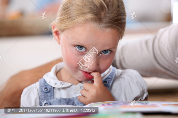 女性的