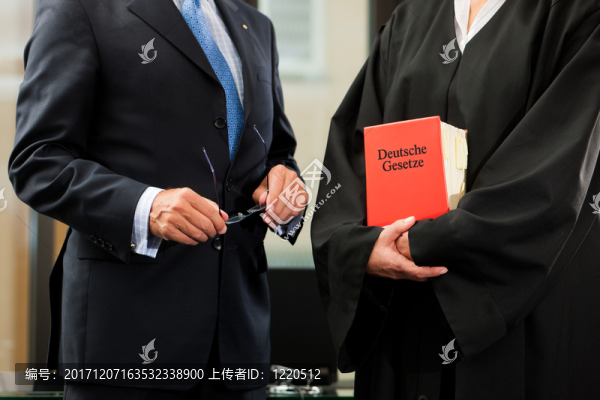 法律書籍和客戶的律師