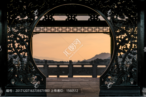 中式隔斷門框