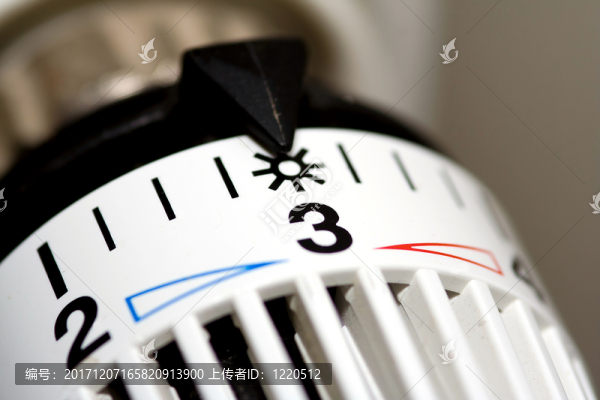 heizungsthermostat在太陽(yáng)上