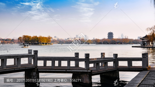 大明湖風(fēng)光