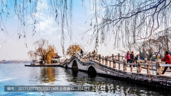 大明湖,橋