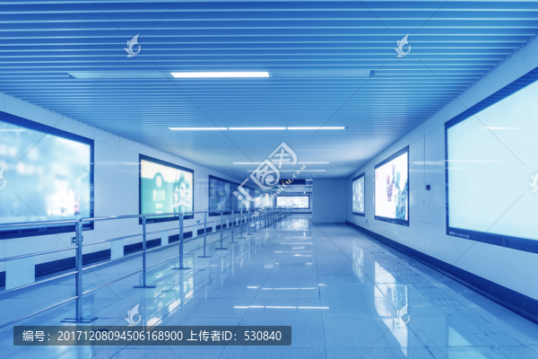 過(guò)街通道廣告燈箱