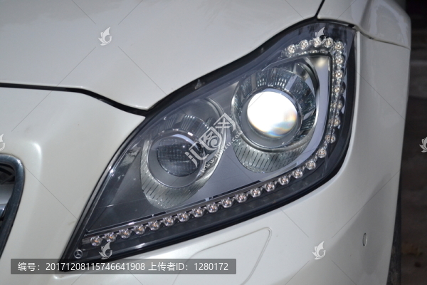 汽車前車燈