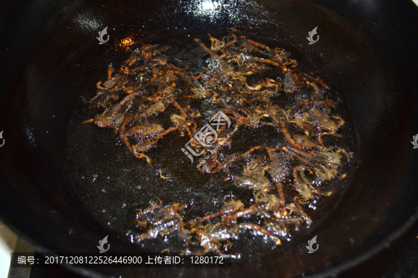 油炸蝎子