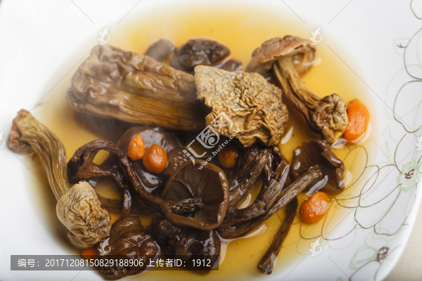 野生菌湯