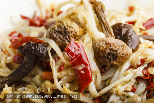野蘑菇炒肉