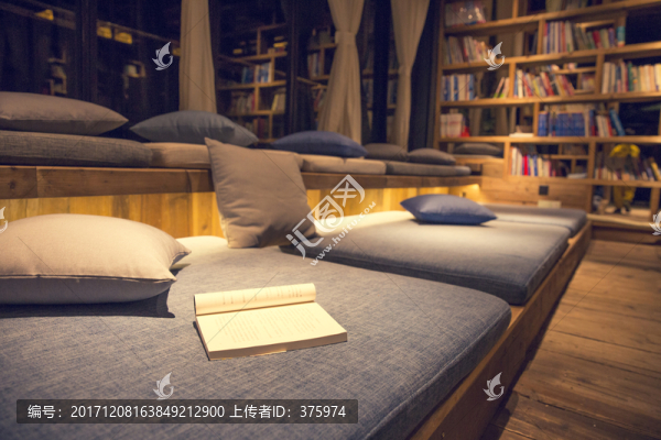 浙江麗水坐忘閣書吧