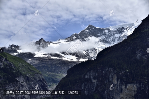 山外雪山