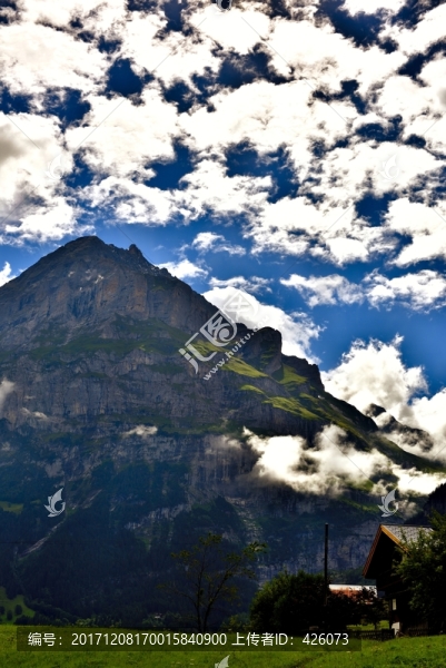 白云山峰