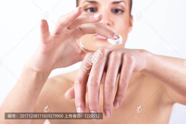 手