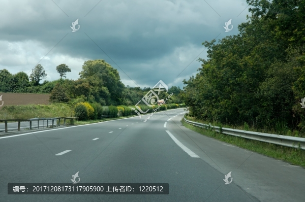 旅行