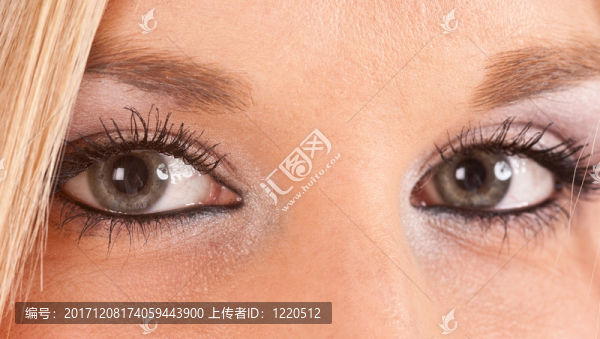 女人
