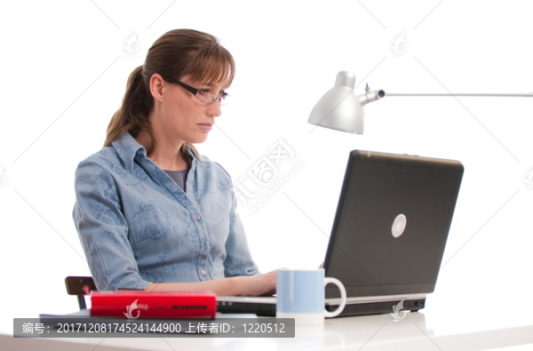 女人