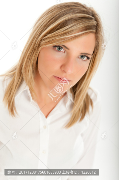 女人