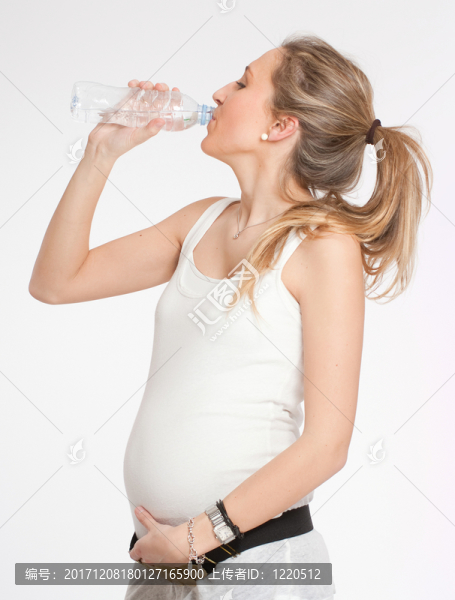 女人