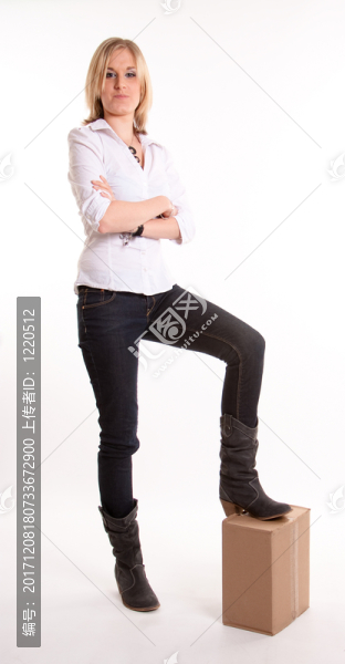女人