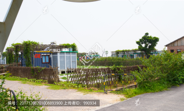 寶包農場,集裝箱旅館