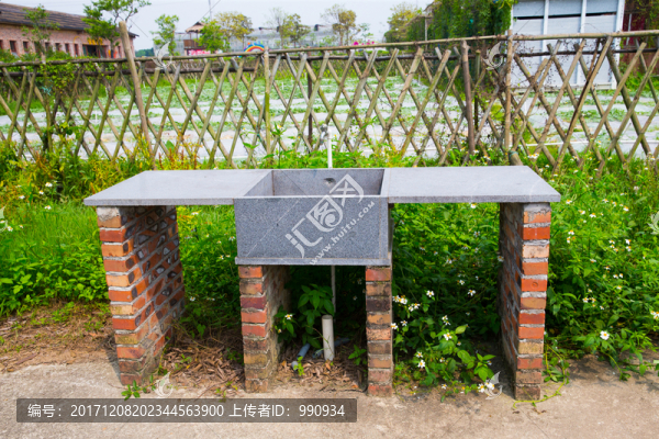 寶包農(nóng)場(chǎng),燒烤區(qū)
