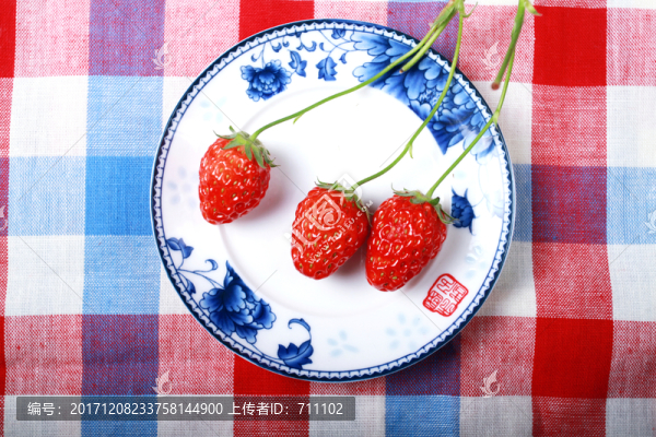 草莓