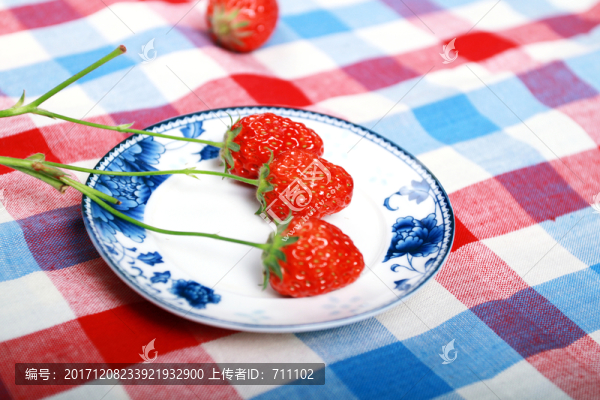 草莓
