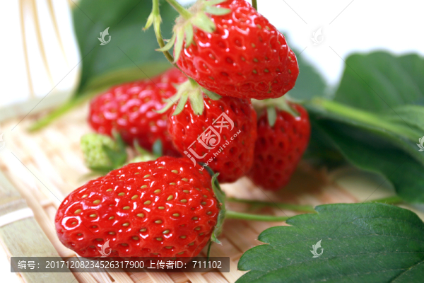 草莓