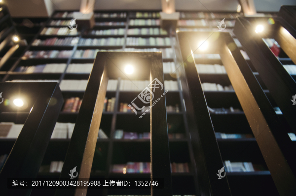 書架