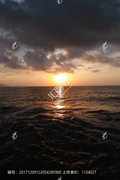 海邊日出