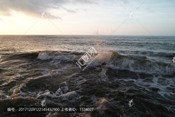 海邊日出