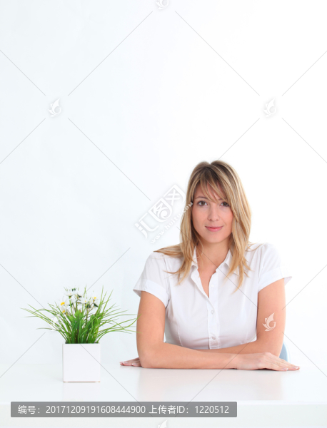 女人