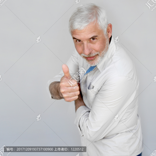笑